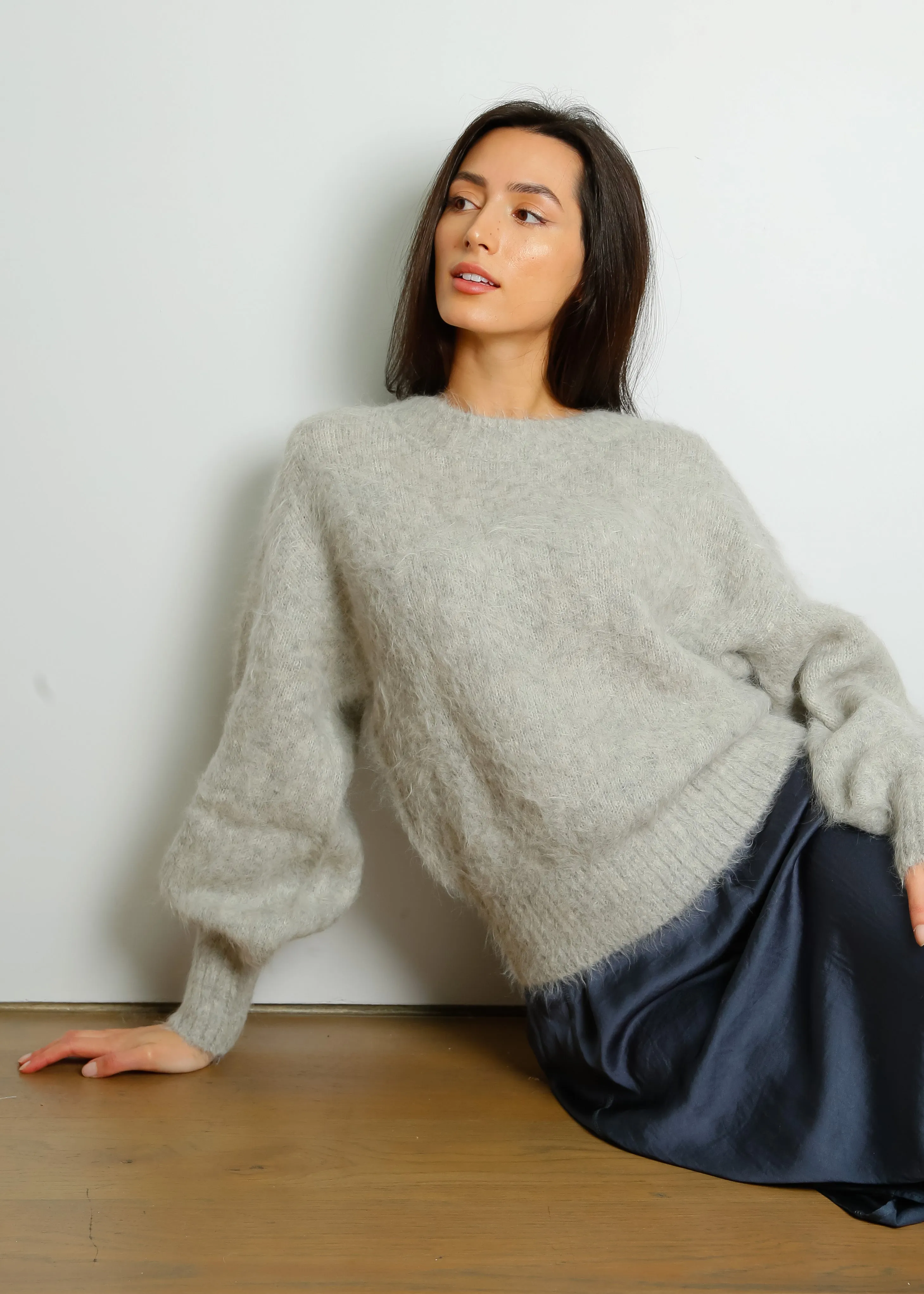 BR Daruf Knit in Light Grey