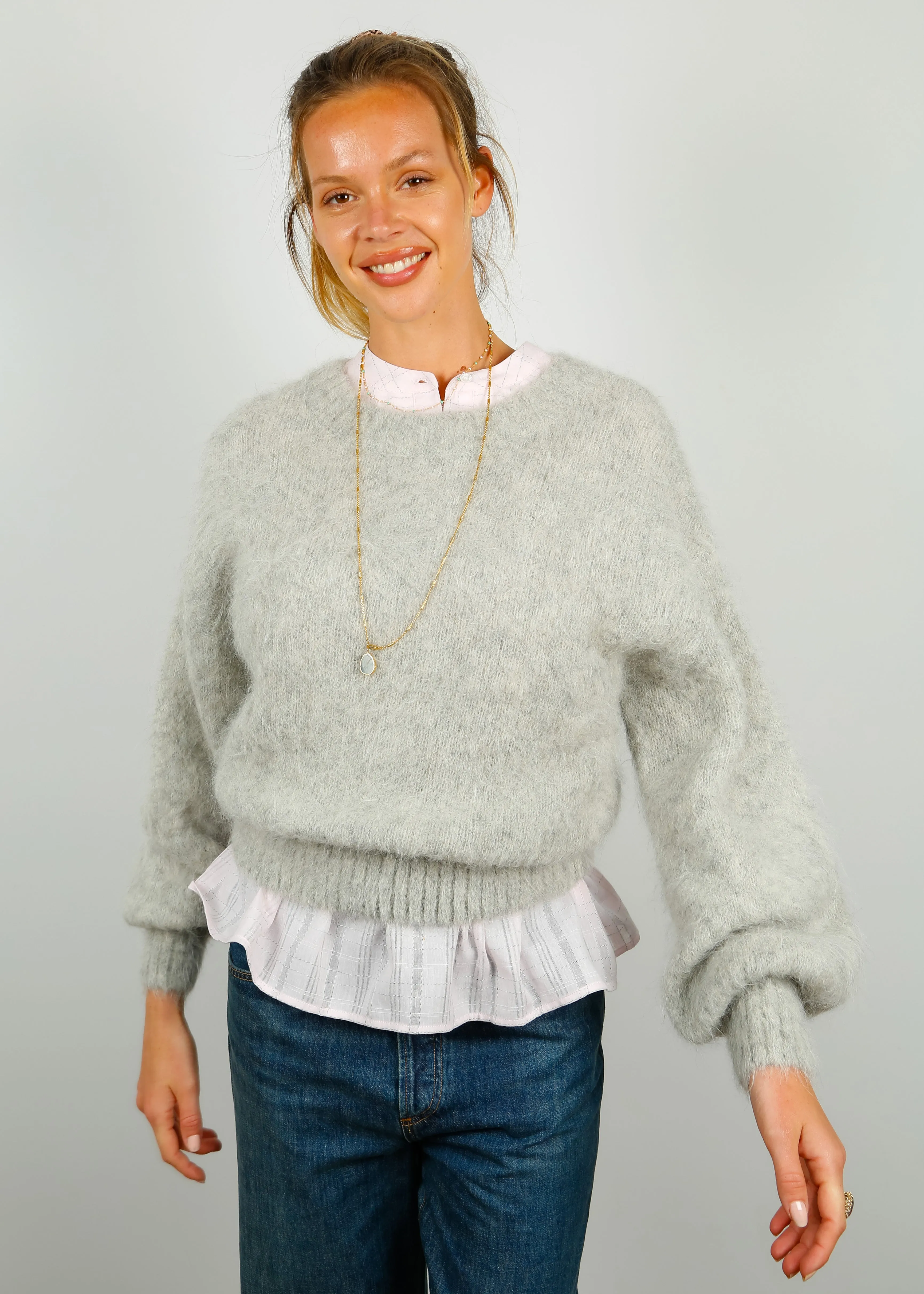 BR Daruf Knit in Light Grey