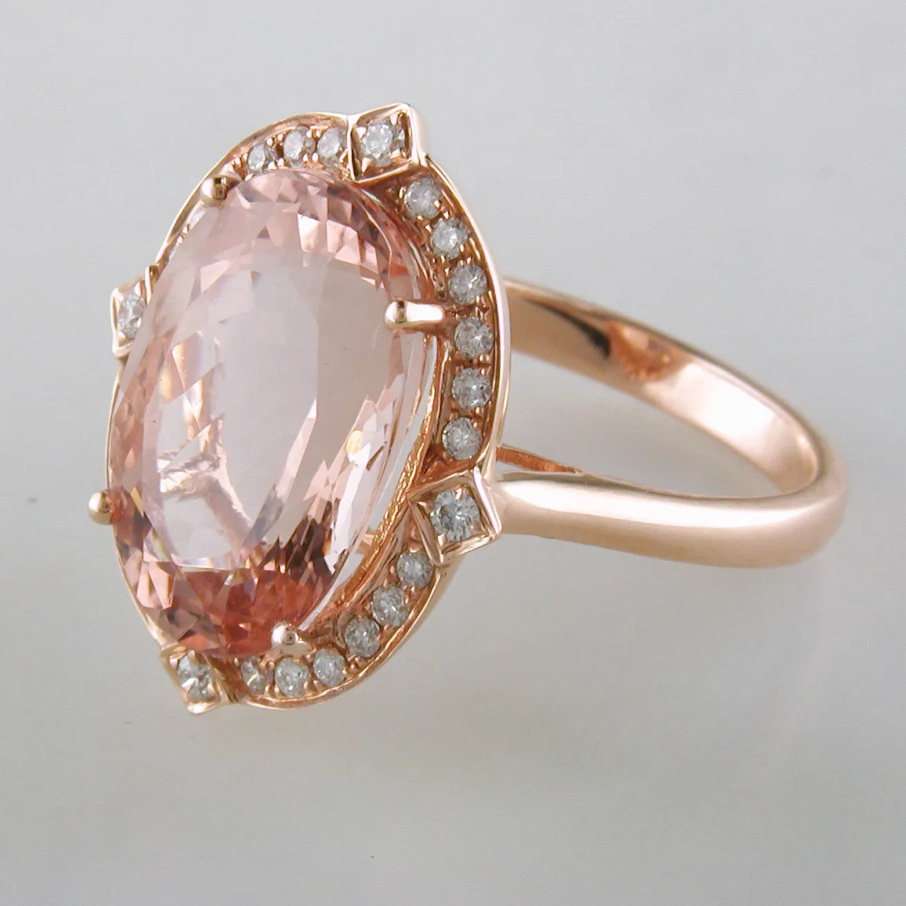 Doves Morganite 18K Pink Rose Gold Diamond Oval Halo Ring