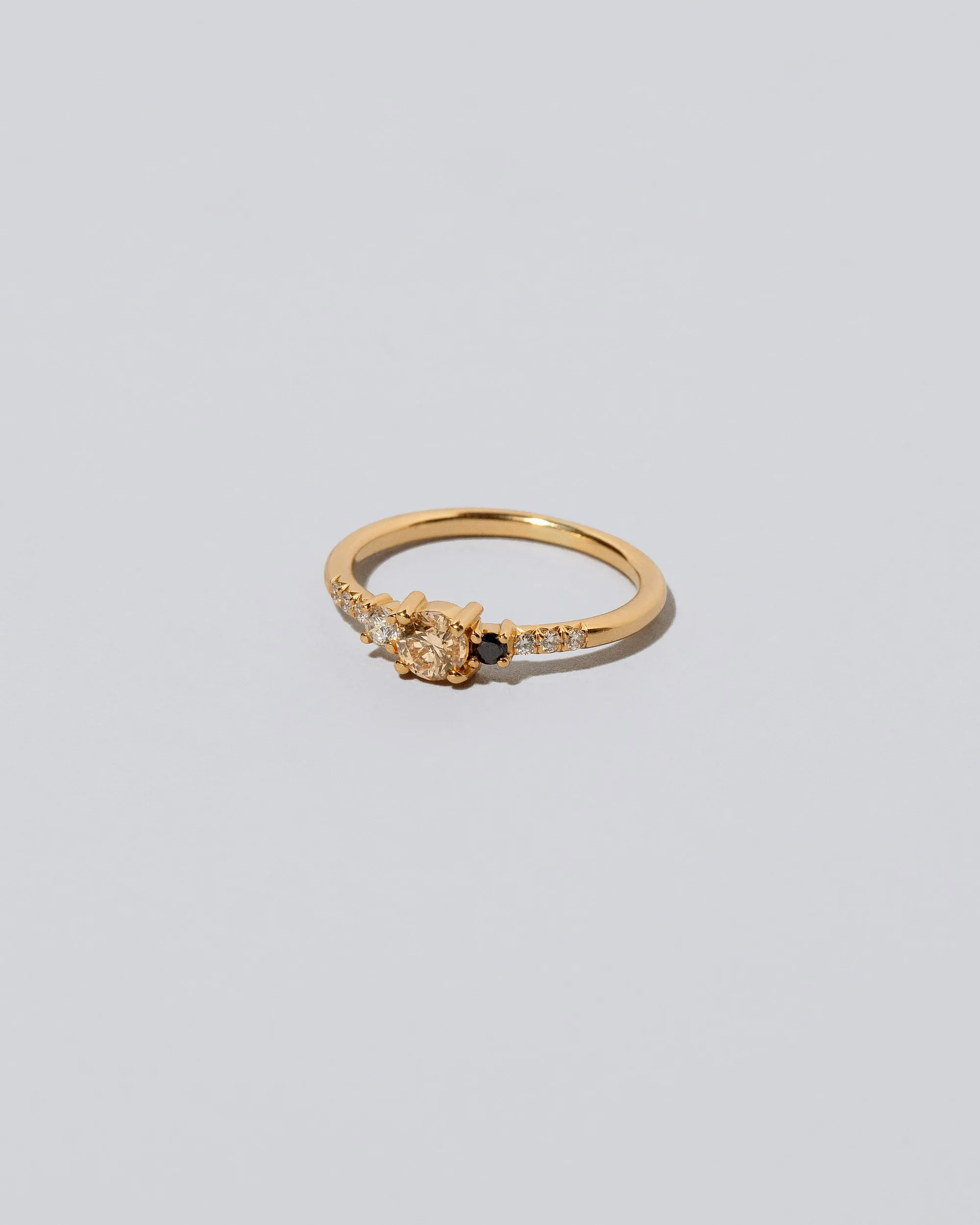 Patira Ring - Champagne & Black