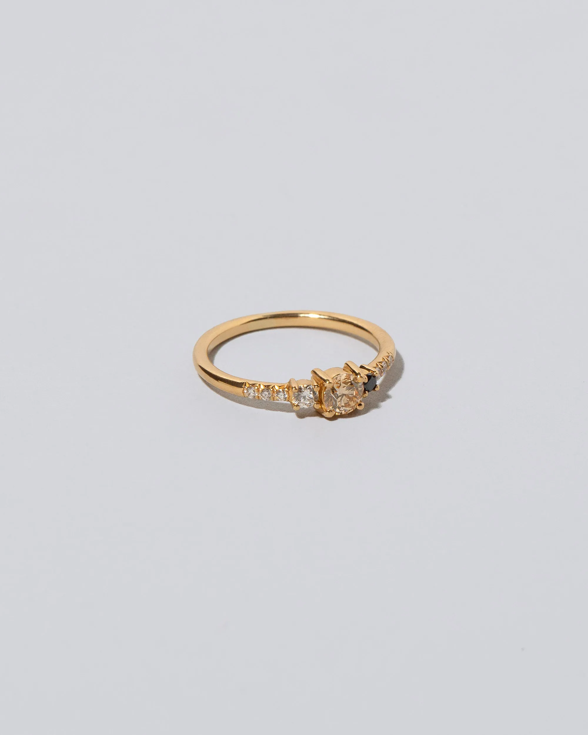 Patira Ring - Champagne & Black