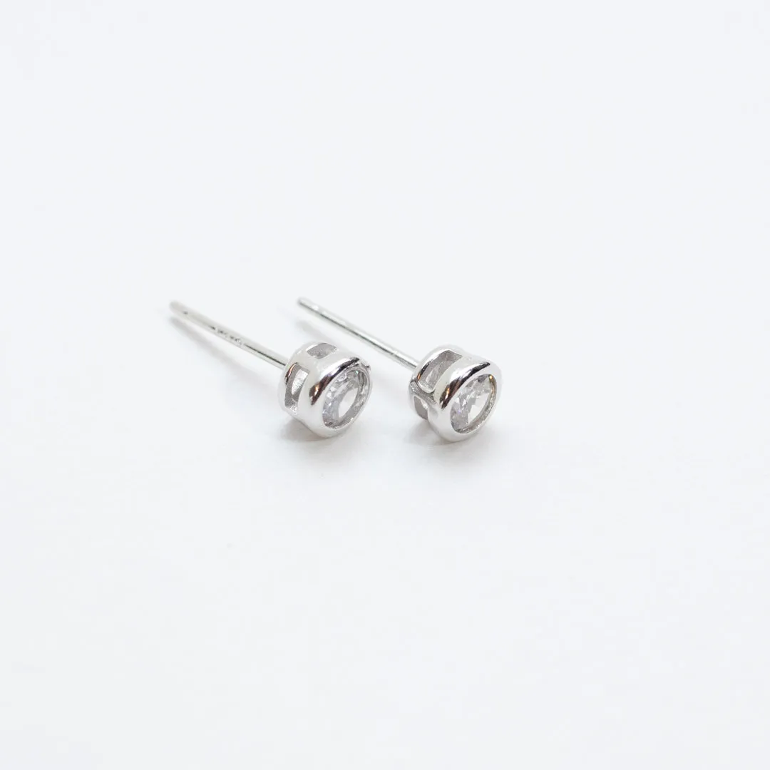 Silver Round Capped Crystal Studs